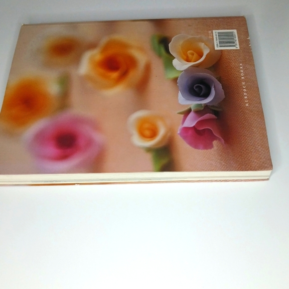 🛍 The Essential Guide To Cake Decorating by Murdoch Books - Picture 7 of 7